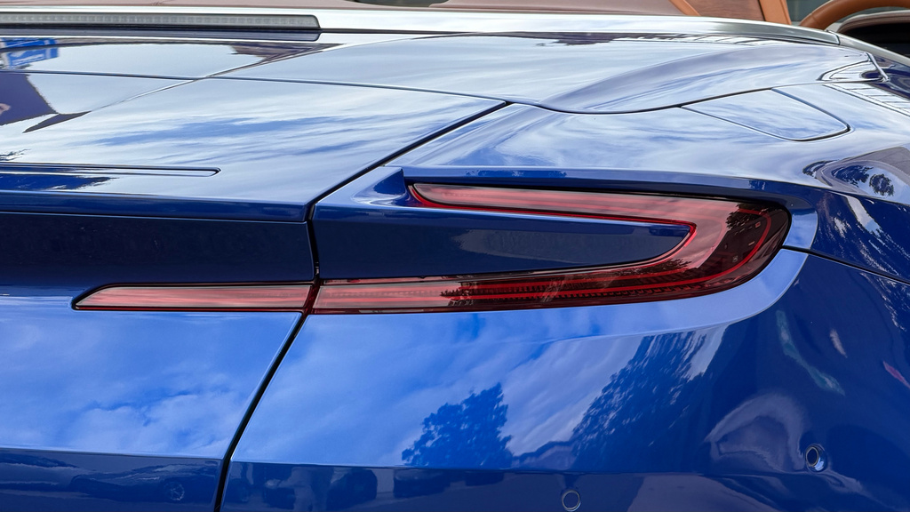 Aston Martin DB12 V8 Euro 6 Black #17