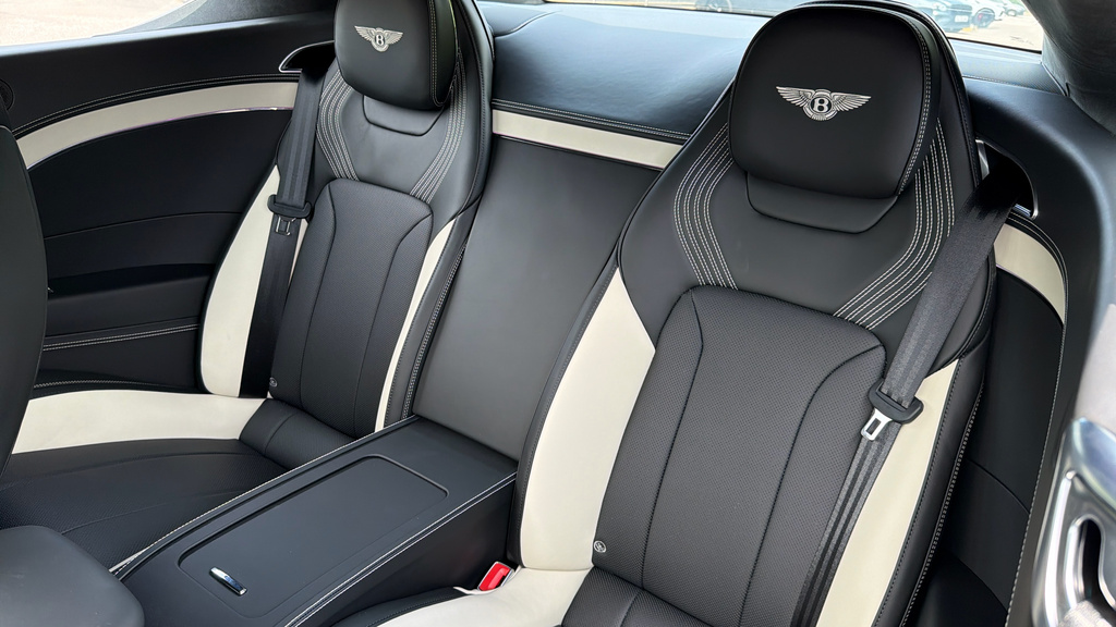 Bentley Continental Gt 4.0 V8 Hybrid Mulliner Blackline Spec Gold #15