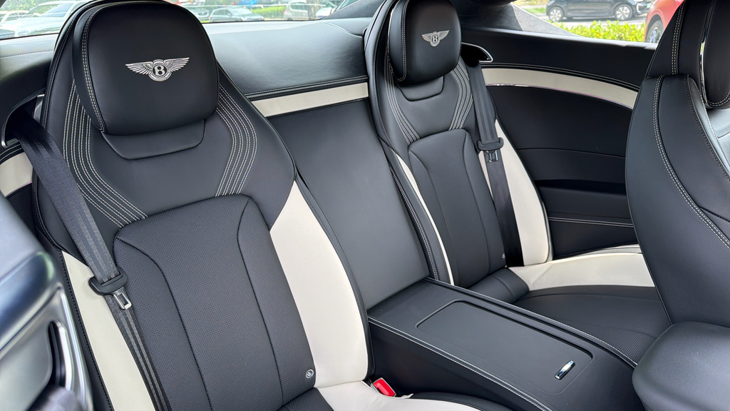 Bentley Continental Gt 4.0 V8 Hybrid Mulliner Blackline Spec Gold #18