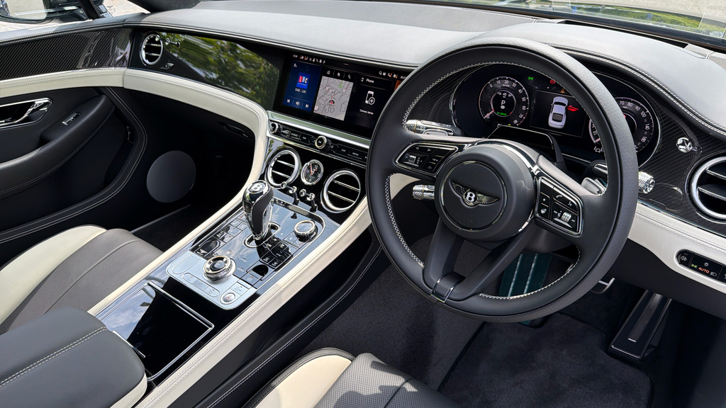 Bentley Continental Gt 4.0 V8 Hybrid Mulliner Blackline Spec Gold #14