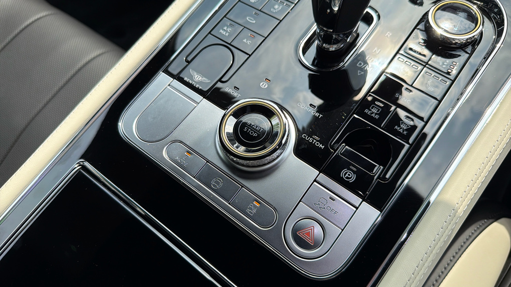 Bentley Continental Gt 4.0 V8 Hybrid Mulliner Blackline Spec Gold #28