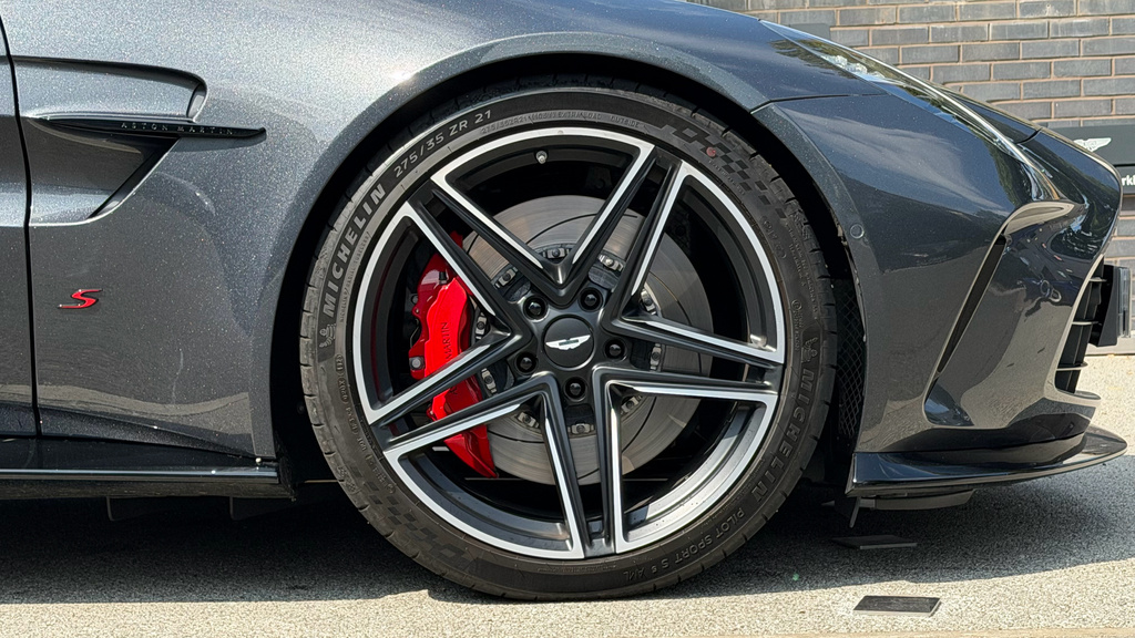 Aston Martin Vantage 4.0L V8 S Coupe Grey #4