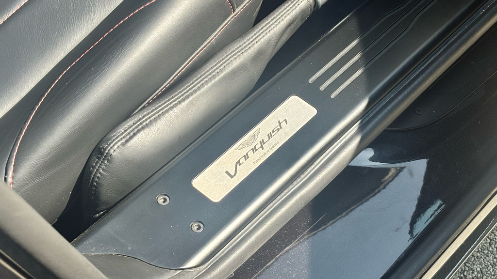 Aston Martin Vanquish Petrol #22