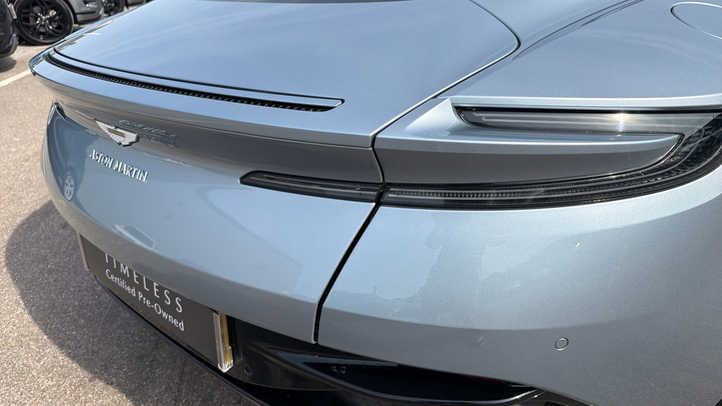 Aston Martin DB11 V8 Volante Silver #8