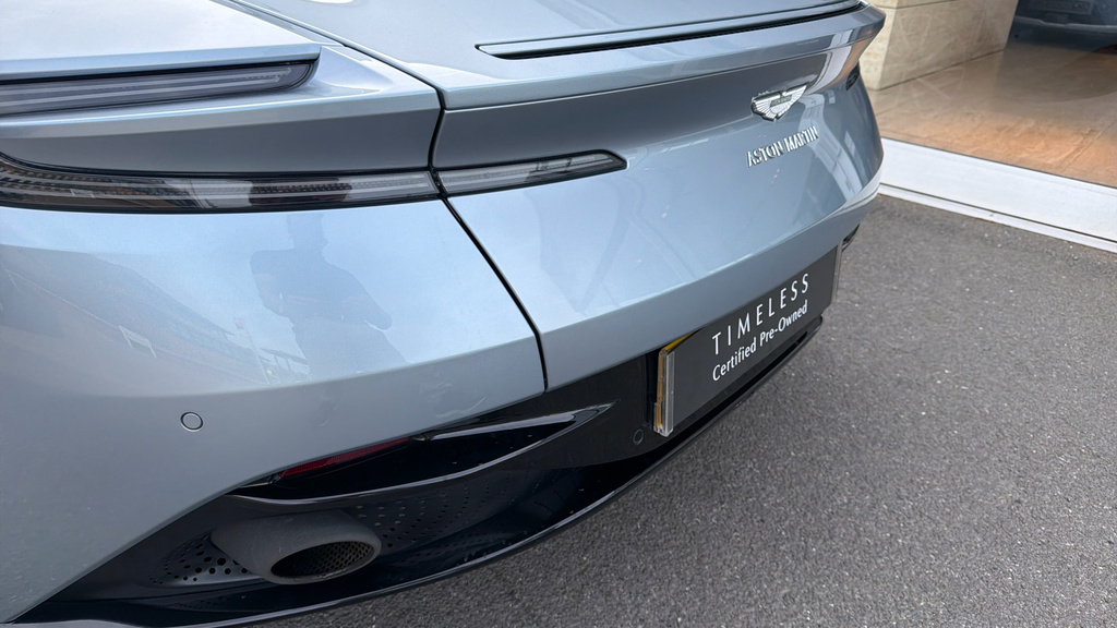 Aston Martin DB11 V8 Volante Silver #27