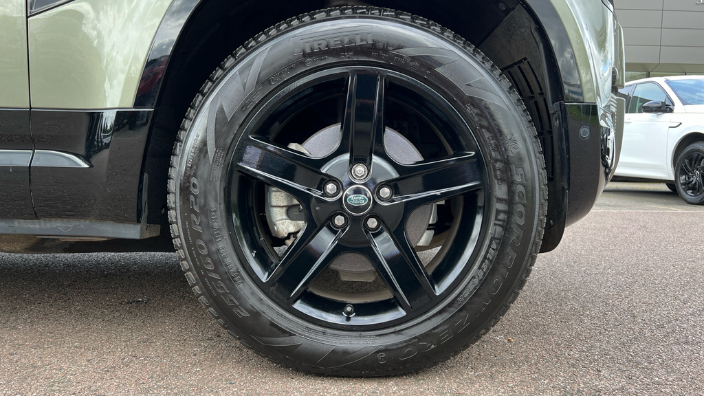 Land Rover Defender 110 D300 X-dynamic Se Silver #8