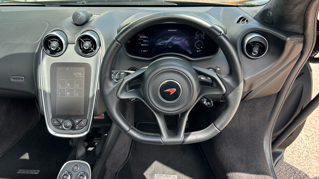 McLaren 570S Coupe 3.8 T V8 2019 White #10