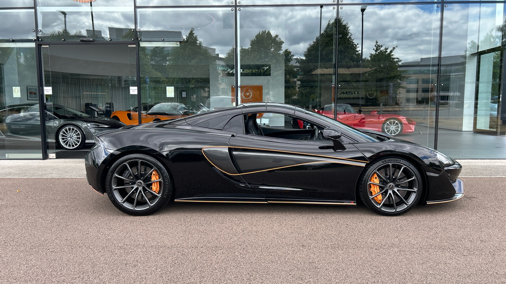 McLaren 570S Coupe 3.8 T V8 2019 White #39