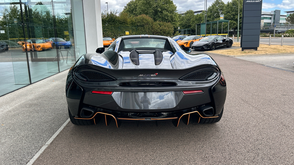 McLaren 570S Coupe 3.8 T V8 2019 White #38