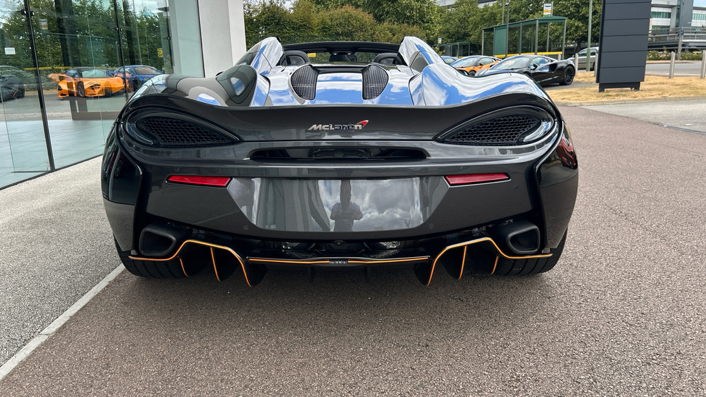 McLaren 570S Coupe 3.8 T V8 2019 White #28
