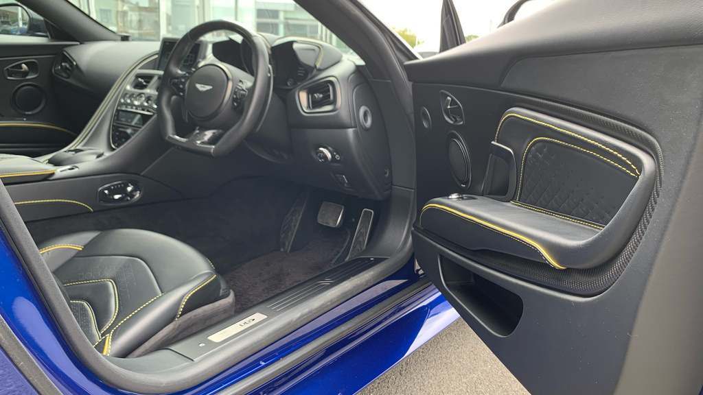 Aston Martin DBS Dbs V12 Superleggera Touchtronic Grey #17