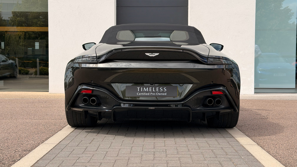 Aston Martin Vantage Vantage F1 Edition V8 Green #32