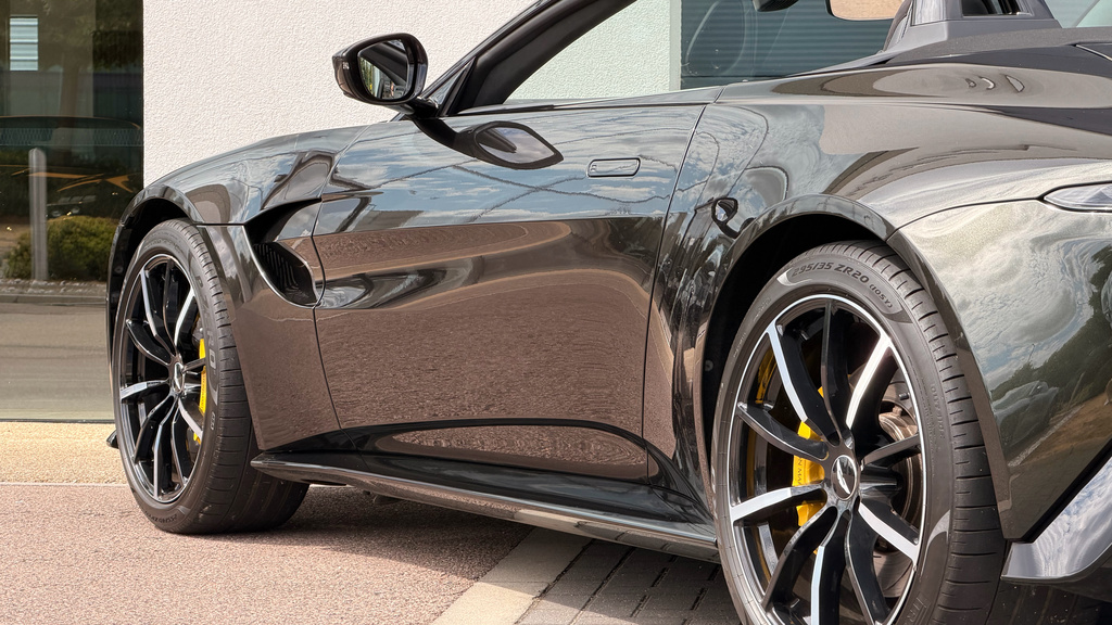 Aston Martin Vantage Vantage F1 Edition V8 Green #28