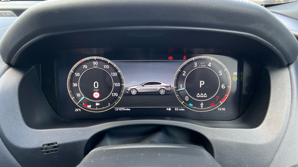 Jaguar XE 2.0 P300 Sport Black #21