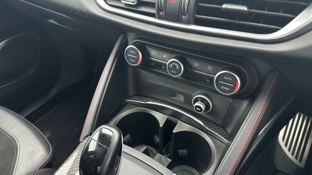 Alfa Romeo Stelvio 2.2 D 210 Speciale Blue #26