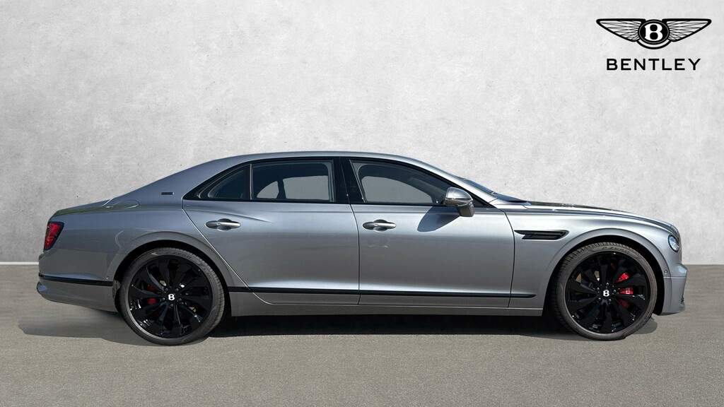 Bentley Flying Spur 4.0 V8 Hybrid Black Edition  #5