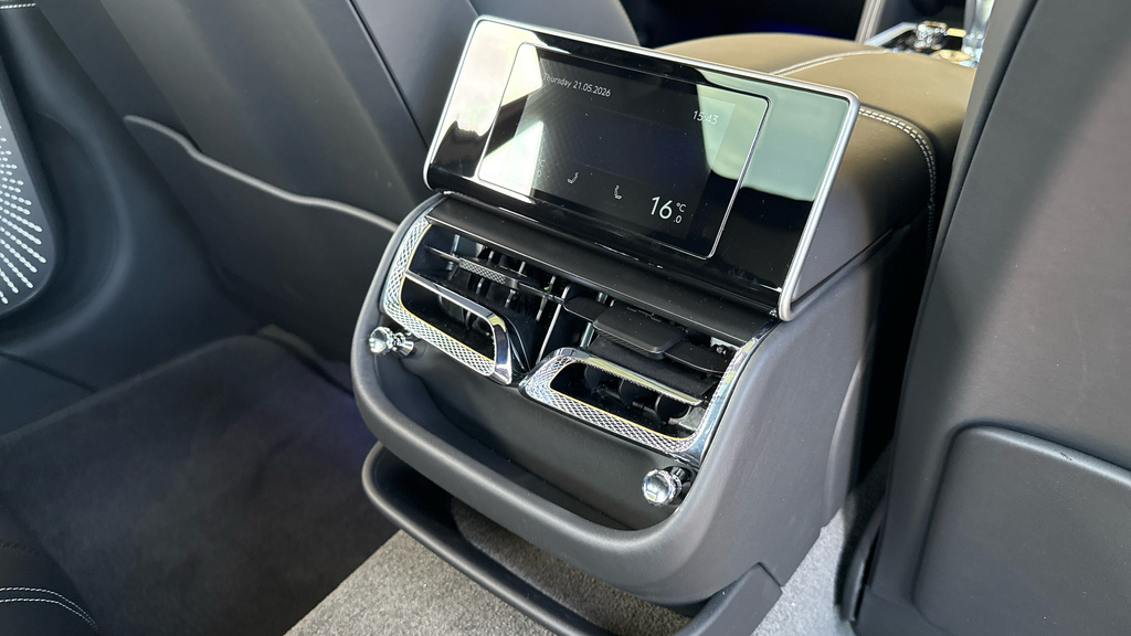 Bentley Flying Spur 4.0 V8 Ultra-performance 25.9Kwh Speed Saloon Silver #17