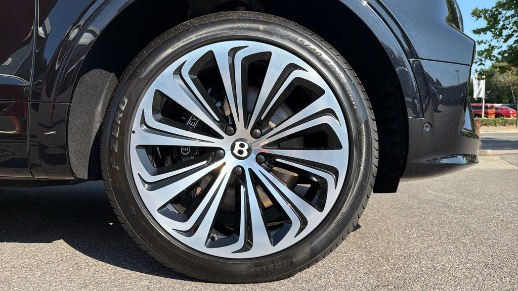 Bentley Bentayga Azure #6