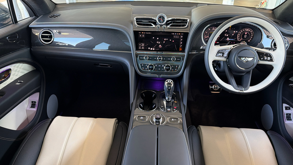 Bentley Bentayga Azure #4