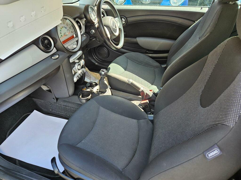 Mini Clubman Estate Black #8