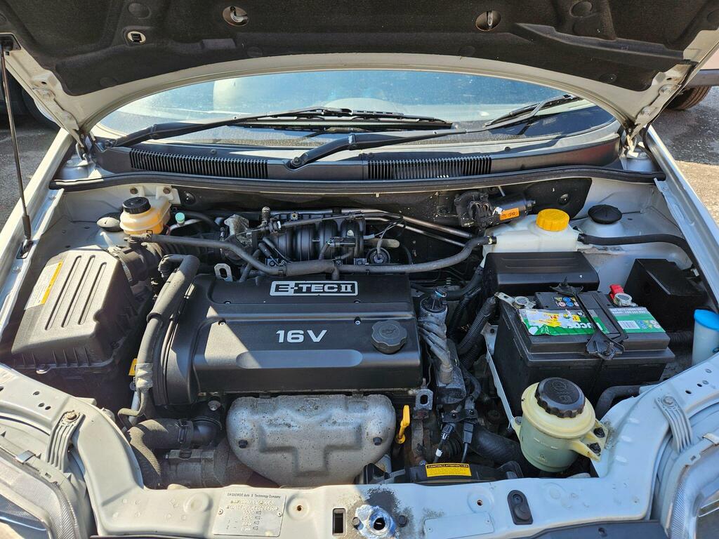 Chevrolet Kalos Hatchback Silver #12