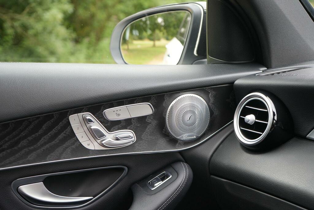 Mercedes-Benz GLC Class Glc 220 D White #59