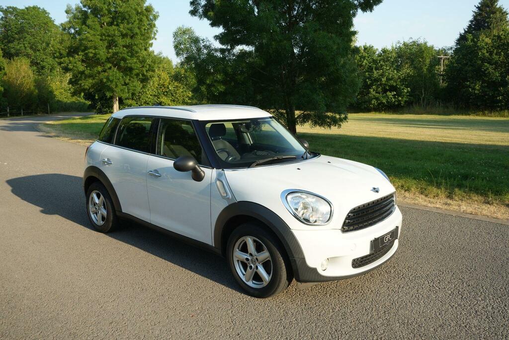 Mini Countryman One White #2