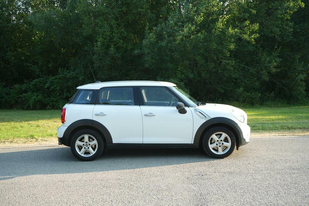 Mini Countryman One White #5