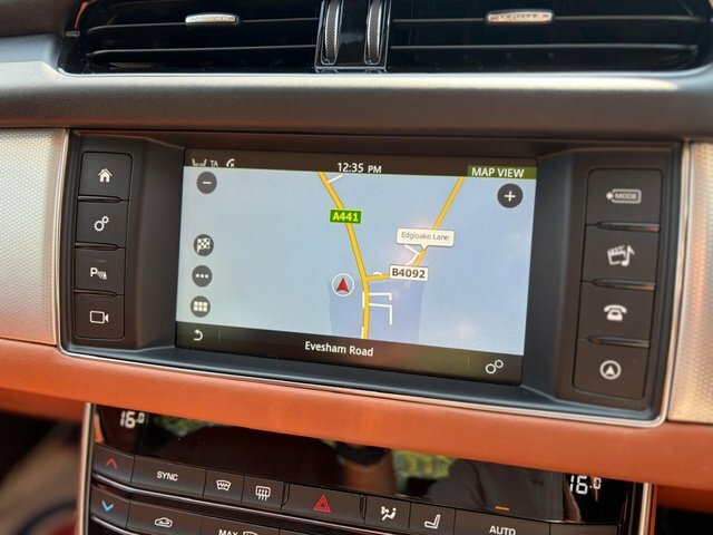 Jaguar XF Portfolio Saloon Red #4