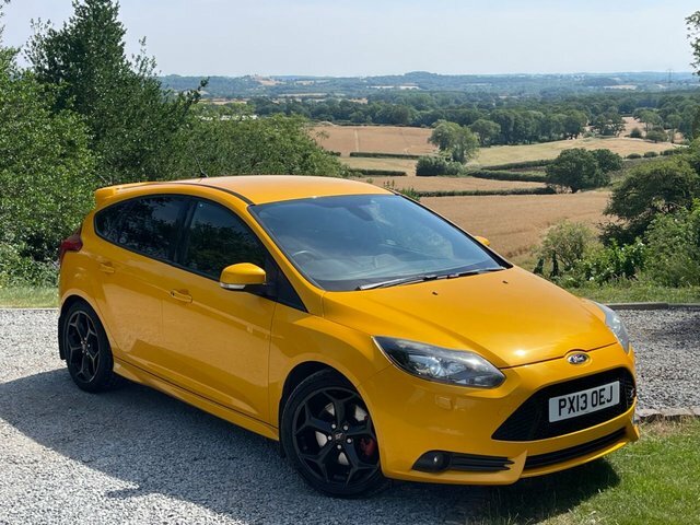 Ford Focus Ecoboost St-3 Hatchback Yellow
