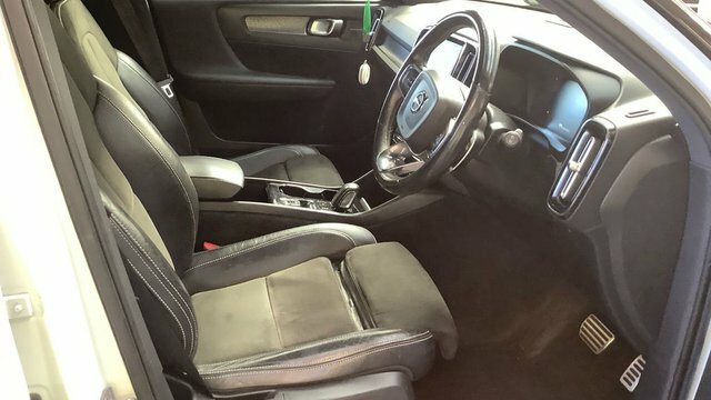Volvo XC40 D4 First Edition Suv White #2