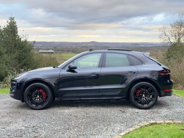 Porsche Macan 3.0T V6 Gts Suv Black #9