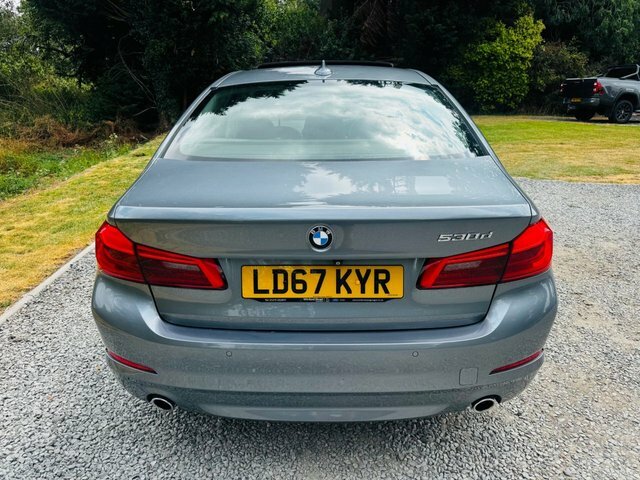 BMW 5 Series 530D Se Saloon Blue #4