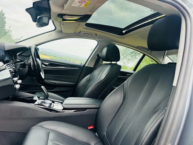 BMW 5 Series 530D Se Saloon Blue #3