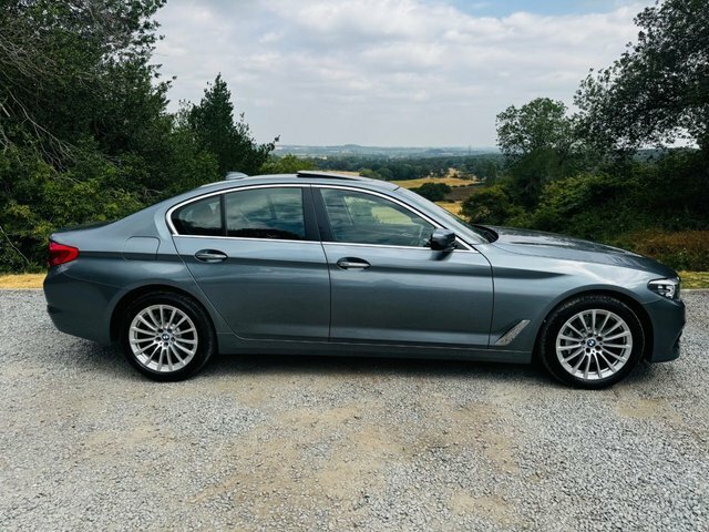 BMW 5 Series 520D Se Blue #10