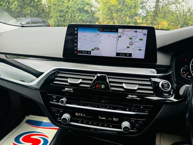 BMW 5 Series 520D Se Blue #14