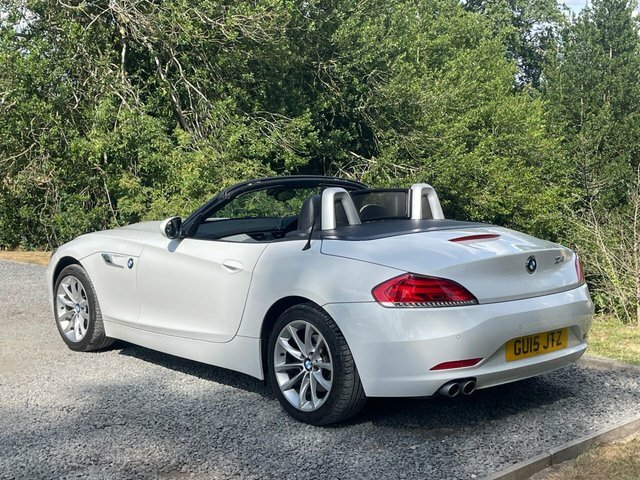 BMW Z4 20I Convertible White #2