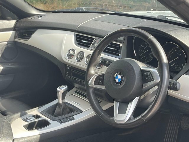BMW Z4 20I Convertible White #5