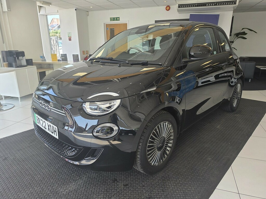 Fiat 500E 42Kwh Icon Hatchback 118 Ps U BK22XUH Black #3