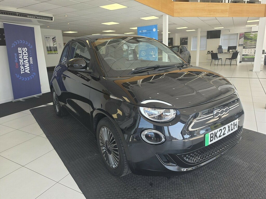 Fiat 500E 42Kwh Icon Hatchback 118 Ps U BK22XUH Black