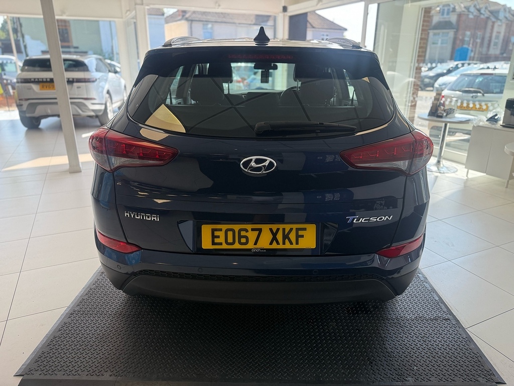 Hyundai Tucson 1.7 Crdi Blue Drive Se Nav Suv E EO67XKF Blue #6