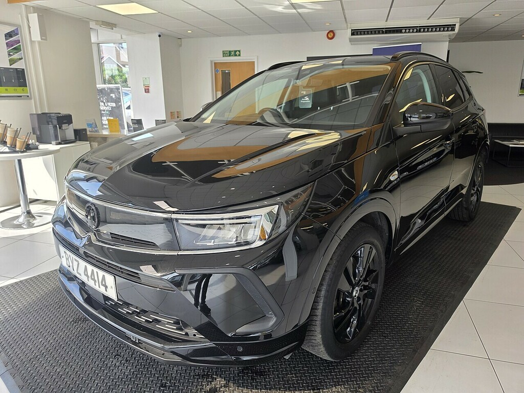 Vauxhall Grandland 1.6 13.2Kwh Gs Line Suv Plug-in Hybrid BYZ4414 Black #3