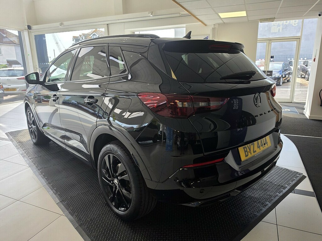 Vauxhall Grandland 1.6 13.2Kwh Gs Line Suv Plug-in Hybrid BYZ4414 Black #5