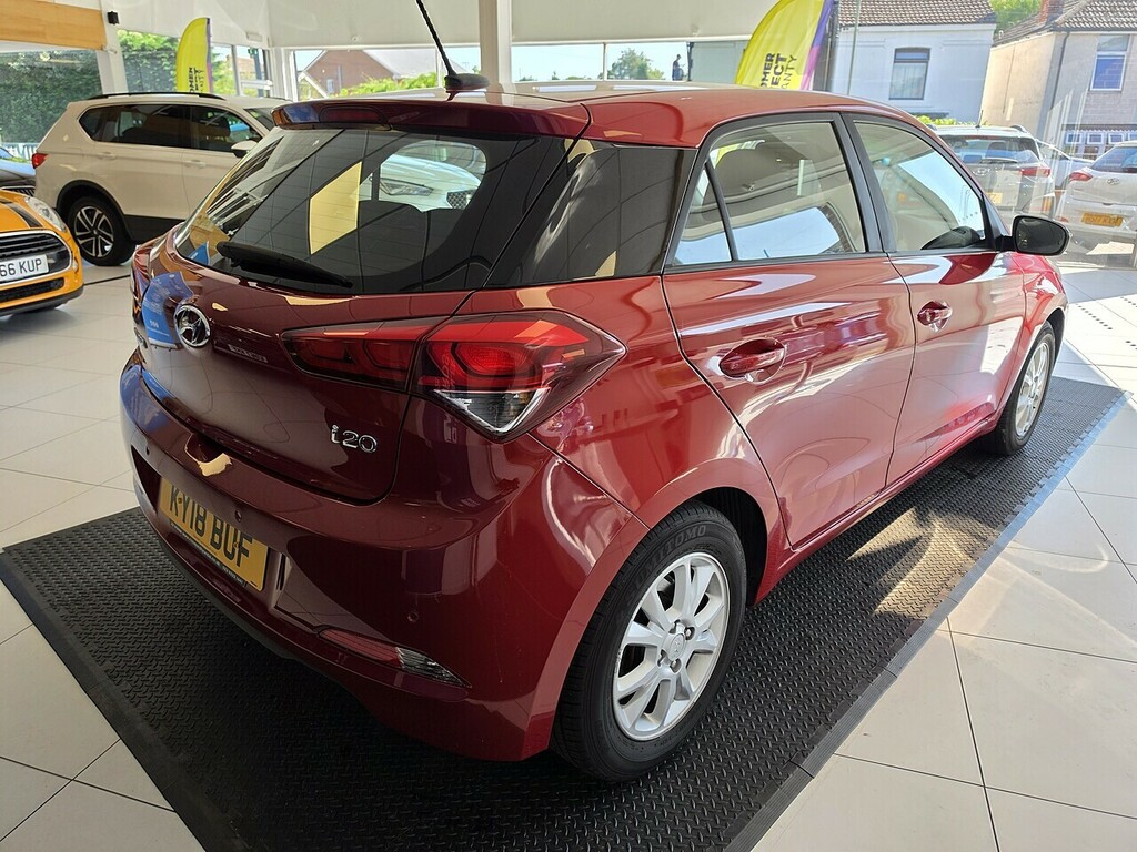 Hyundai I20 1.2 Se Hatchback Euro 6 84 Ps KY18BUF Red #4