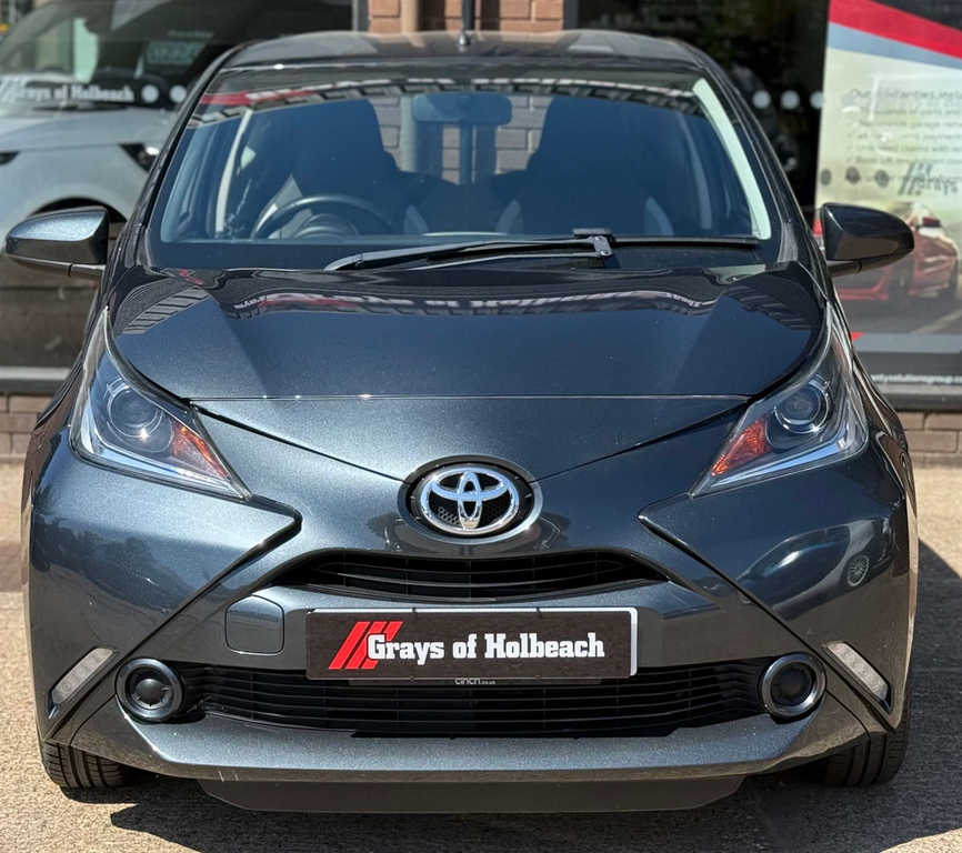 Toyota Aygo X X-play Vvt-i LL67EYW Grey #2