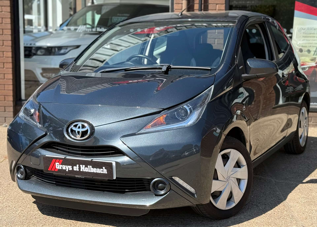 Toyota Aygo X X-play Vvt-i LL67EYW Grey #4