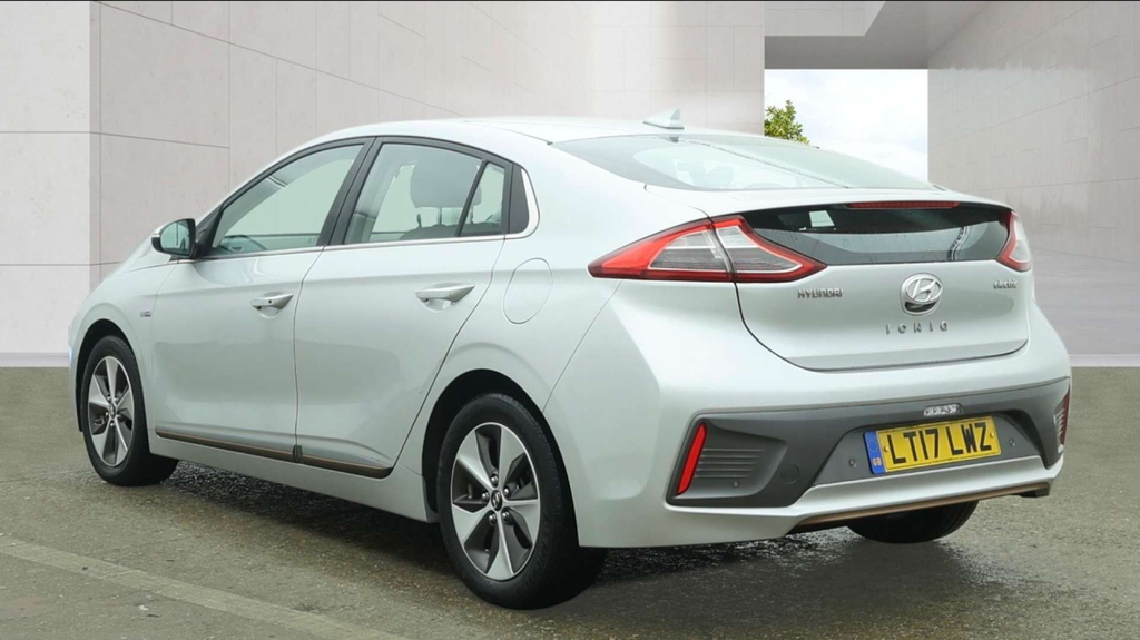 Hyundai Ioniq Premium Se Bev #3