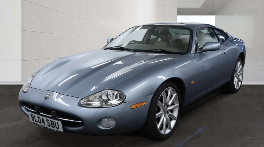 Jaguar XK8 Xk8 Coupe  #2