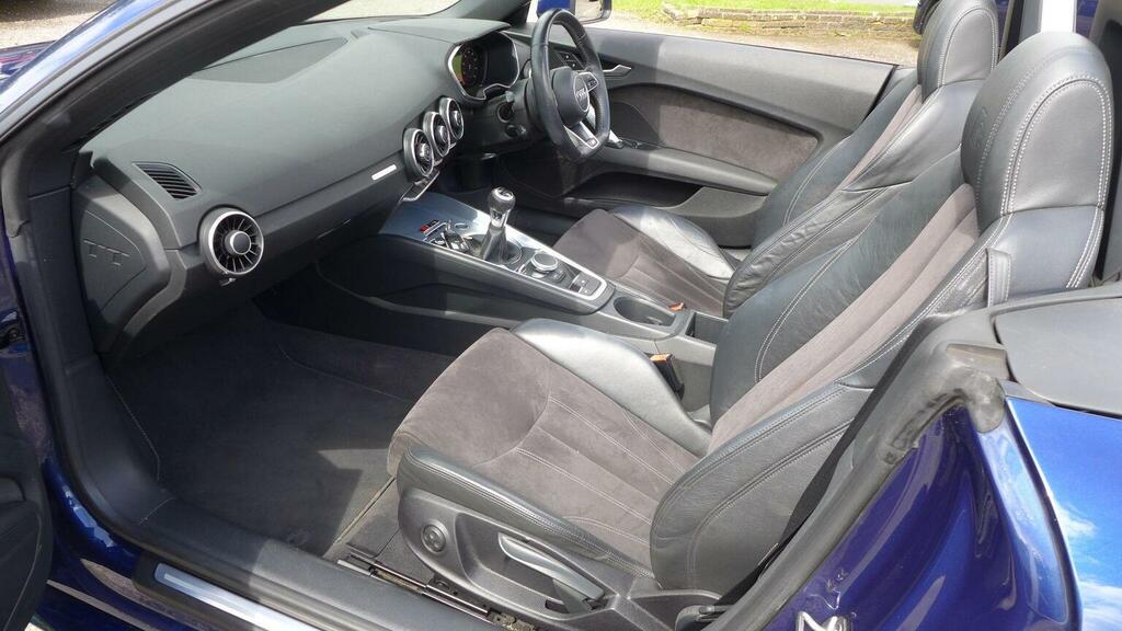 Audi TT 2.0 Tfsi Sport Roadster S Tronic Quattr Red #43