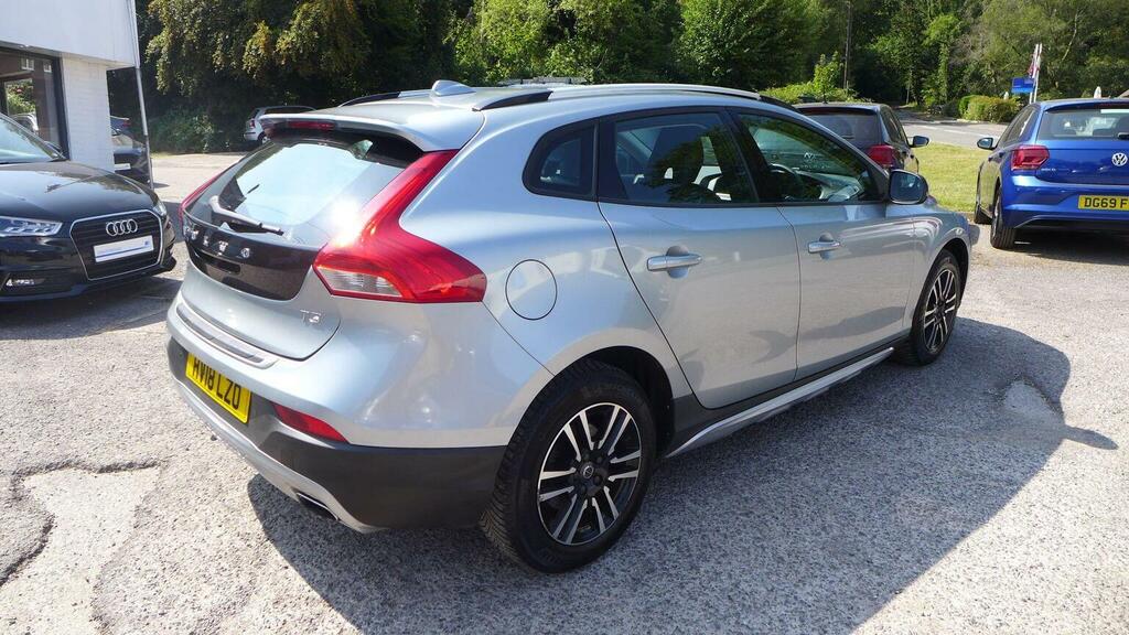 Volvo V40 Cross Country 1.5 T3 Nav Plus Euro 6 Ss HV18LZO Silver #5